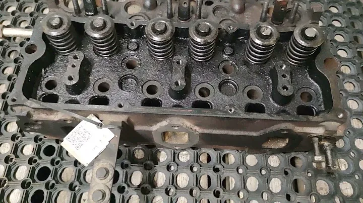 Головка блока цилиндров для двигателя 8210.42L E2 Magirus