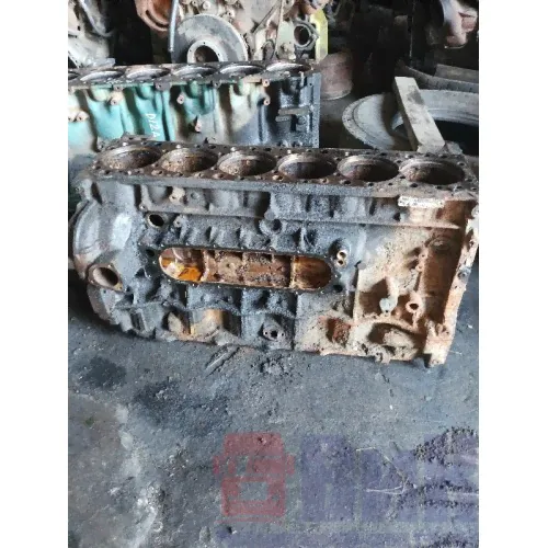 Блок цилиндров двигателя Iveco Cursor 10 Е3 (185)-0
